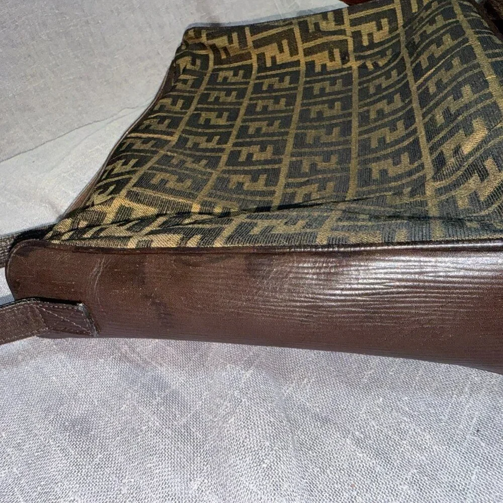 **Authentic** Fendi Messenger Bag - Picture 9 of 10